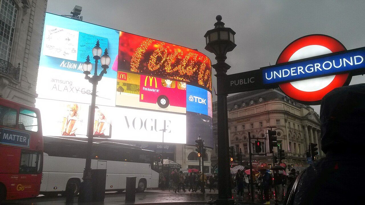 Piccadilly Circus