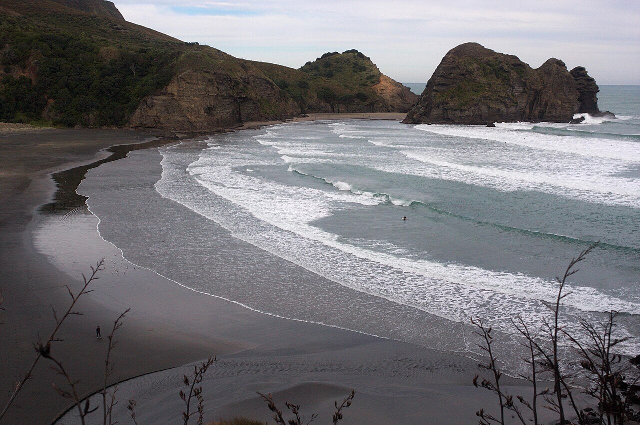 Piha Beach
