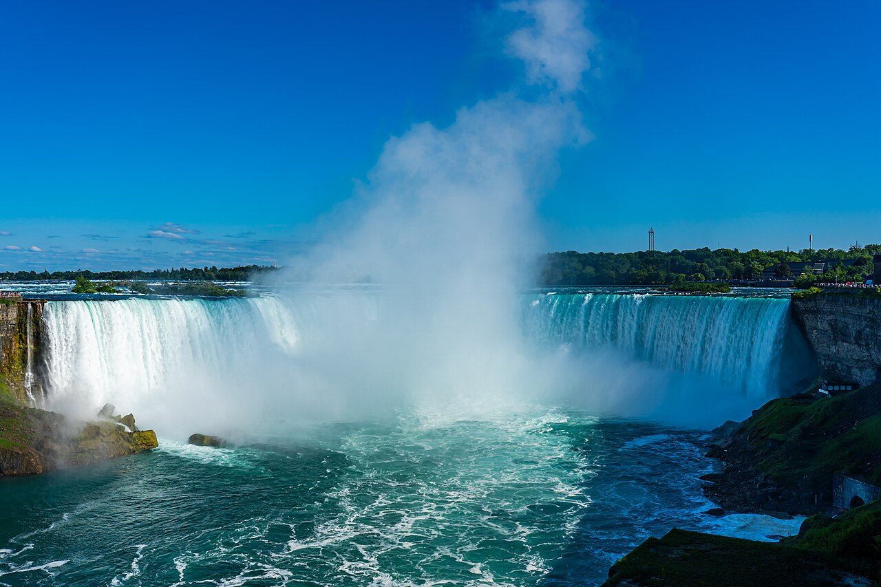 Horseshoe Falls.