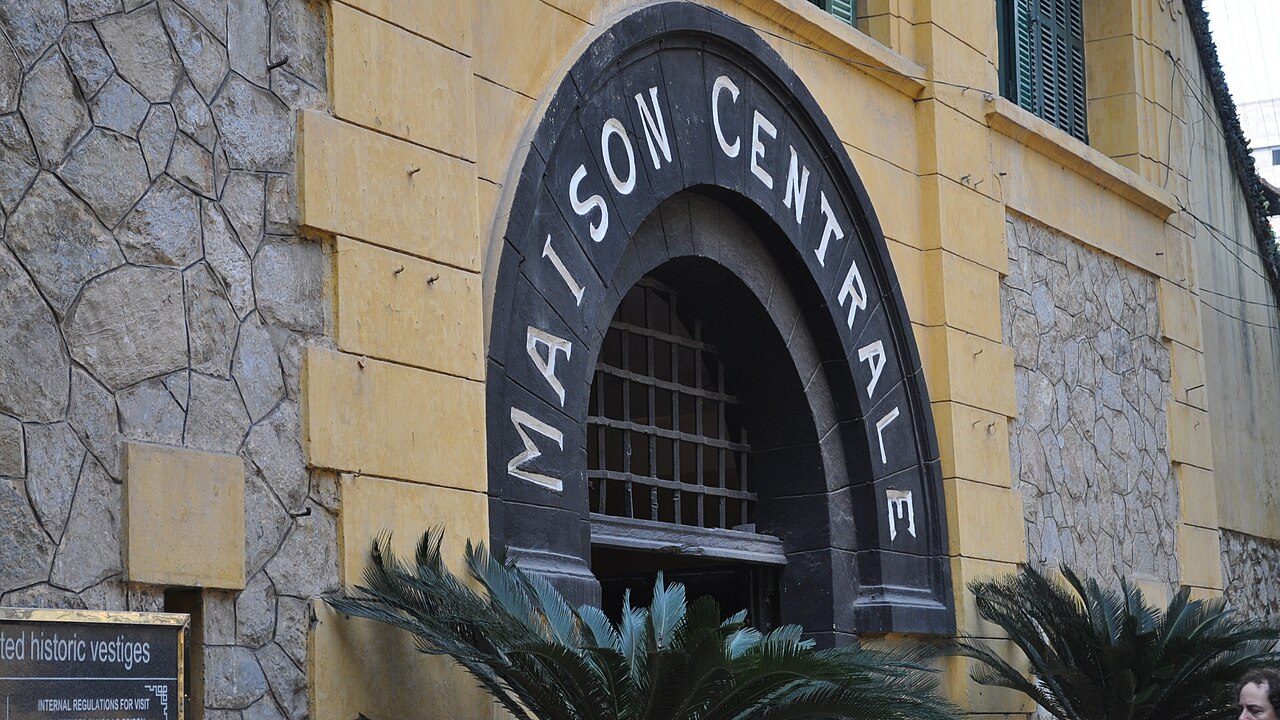 Hoa Lo Prison