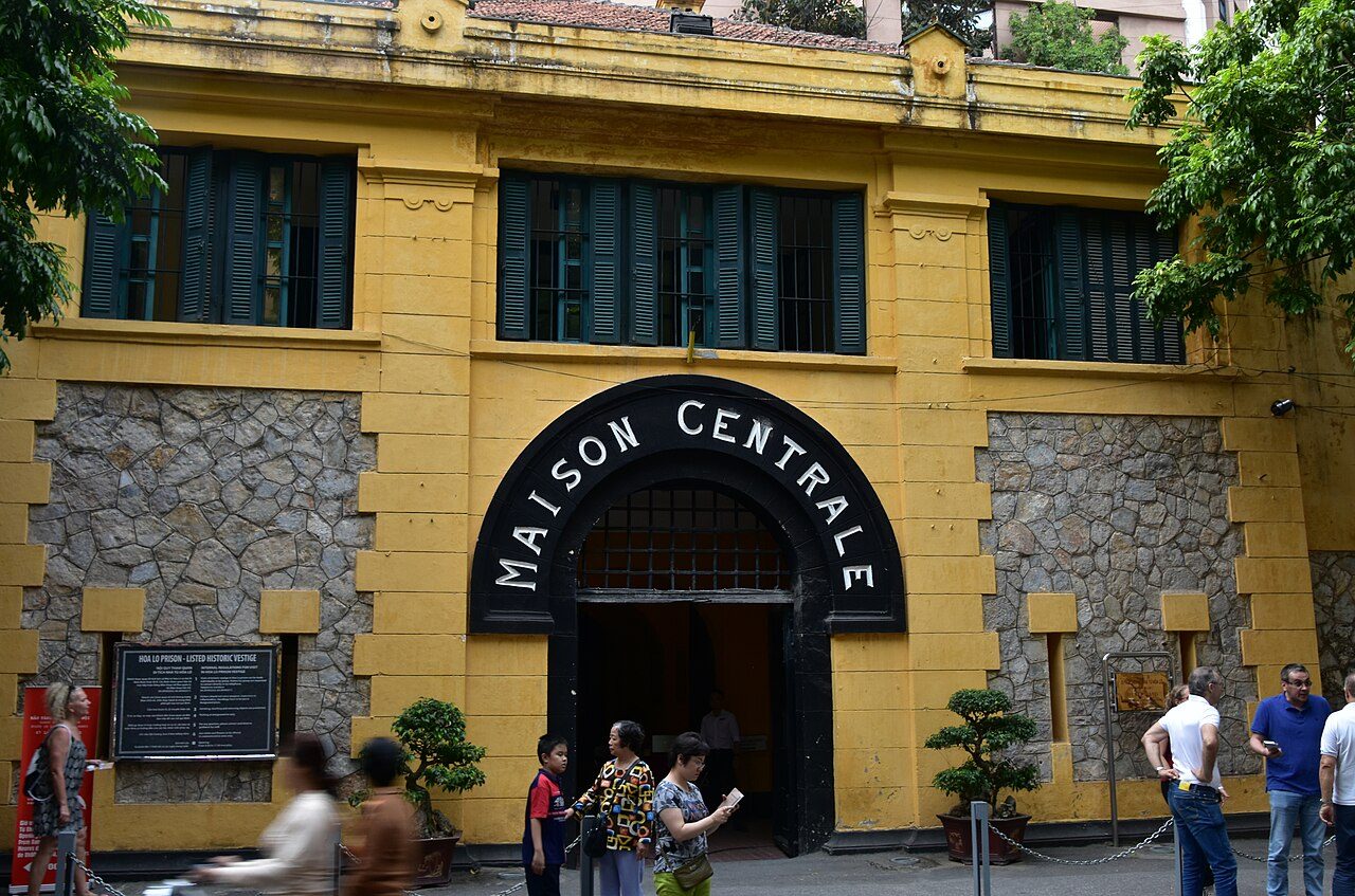 Hoa Lo Prison