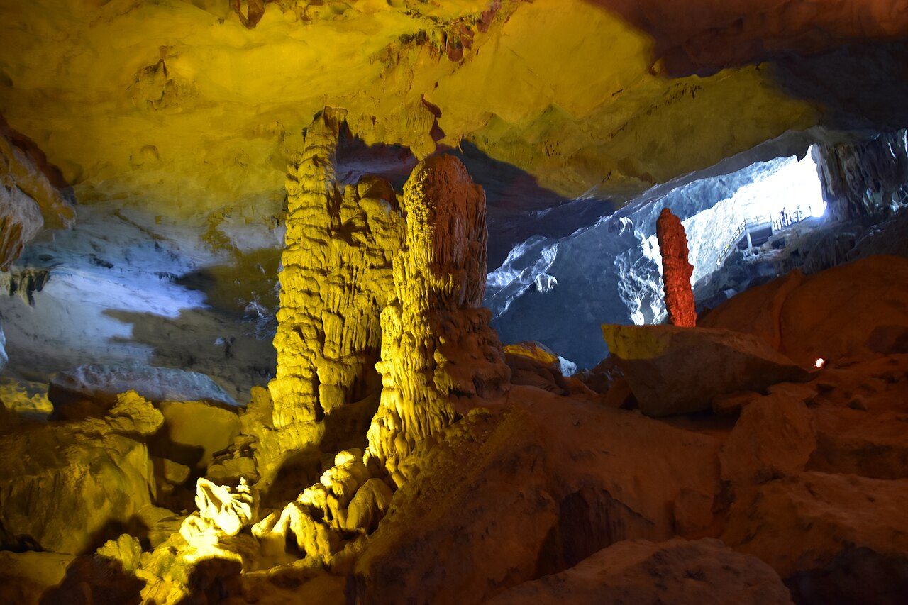 Hanoi, Ha Long Bay and Ninh Binh in 5 Days