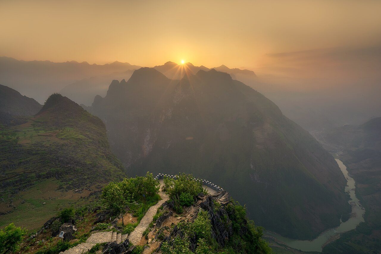Ma Pi Leng Pass
