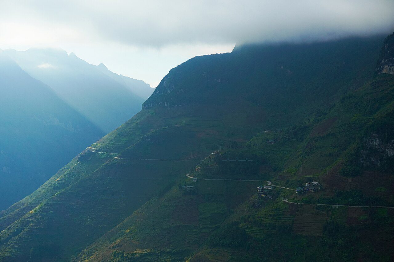Ma Pi Leng Pass