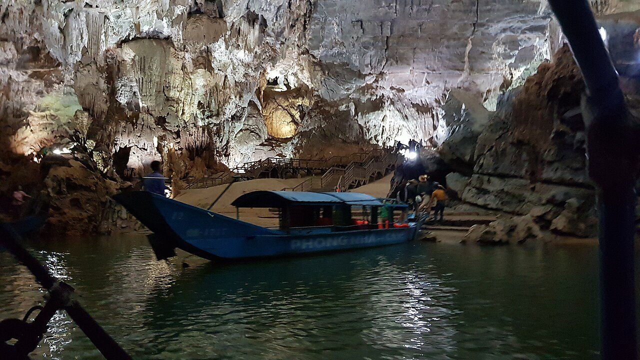 Phong Nha Cave