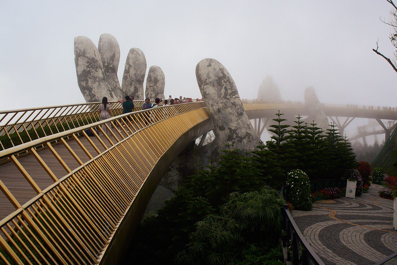 Golden Bridge Ba Na Hills