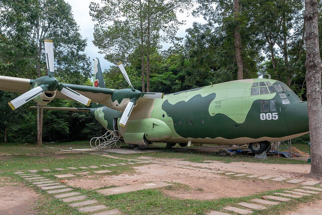 Cu Chi Tunnels