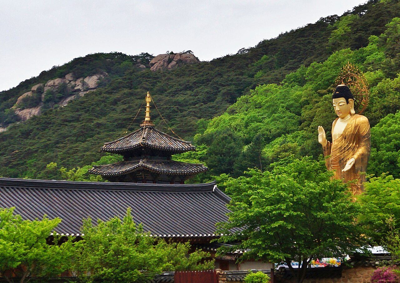 Beopjusa Temple