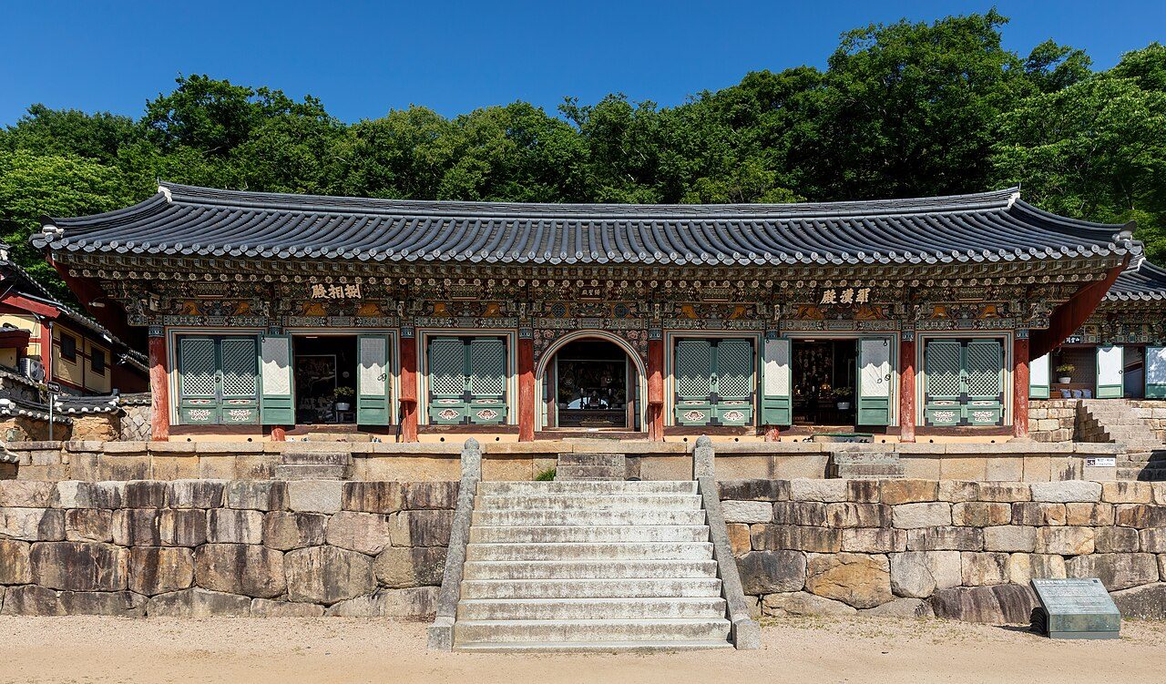 Beomeosa Temple