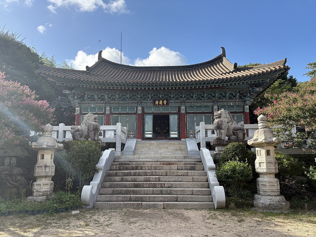 Beomeosa Temple