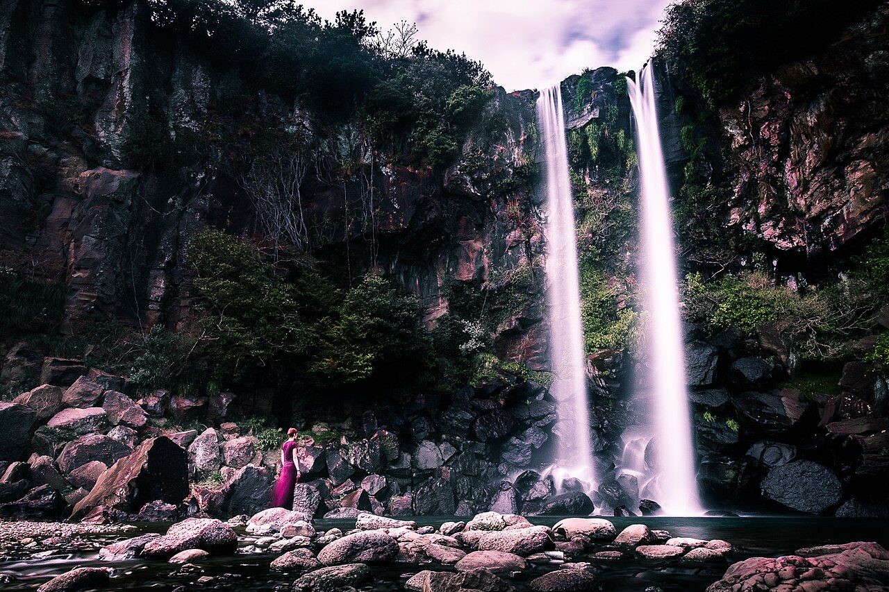 Jeongbang Falls
