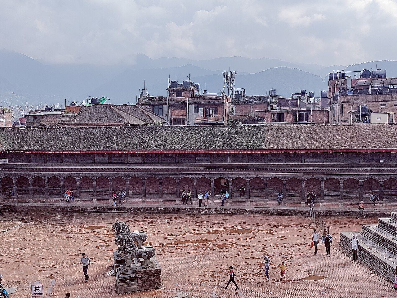 The Kathmandu Valley in 5 Days: Durbar Squares, Stupas and Himalayan Views