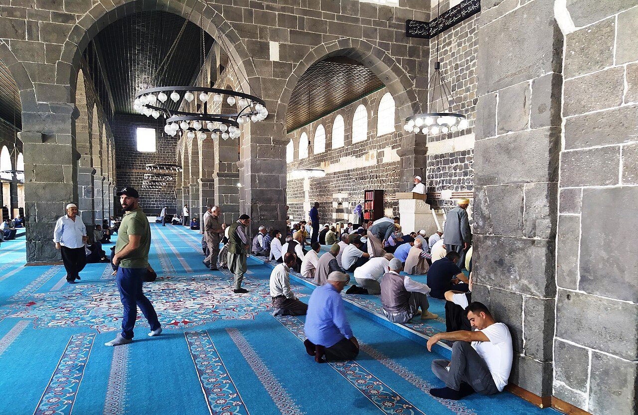 Interior of the Great Mosque of Diyarbakır.