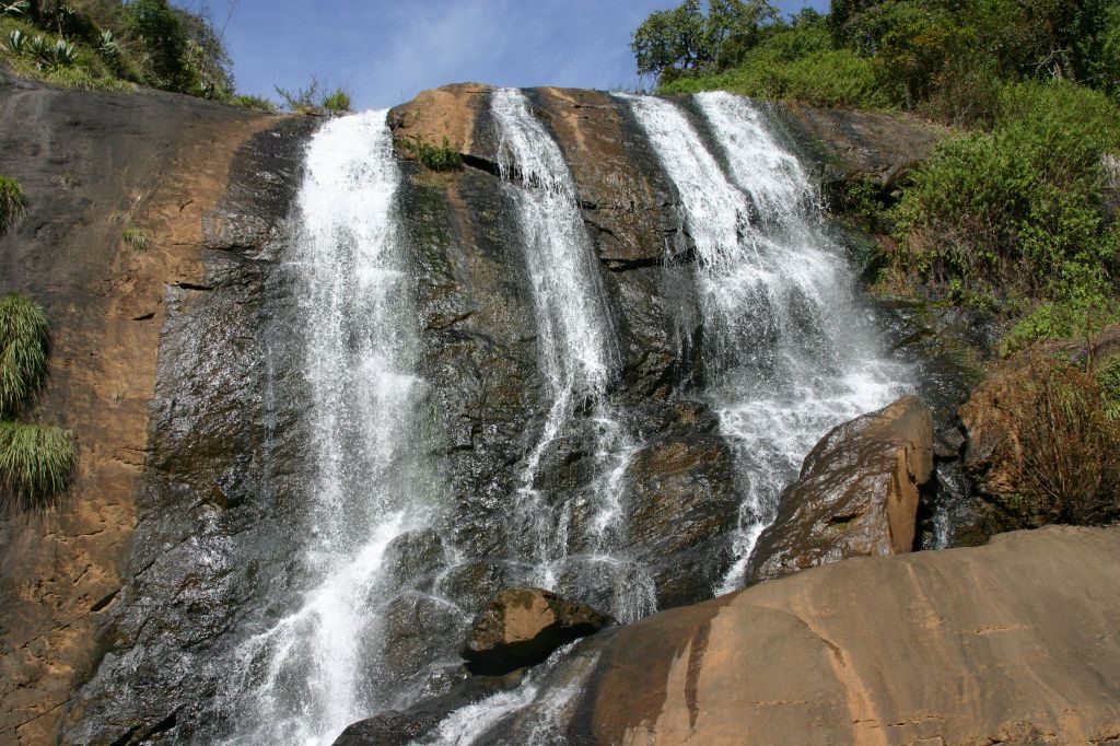 Near Kalhatti Falls, Sholur.