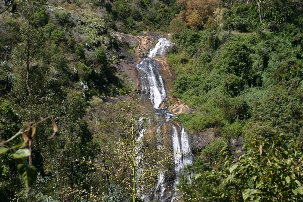 Kalhatti Falls.